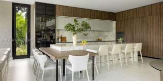 1102 Washington St Gallery 10