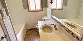 3-Bedroom House  with Garage and tons of storage! Gallery 7