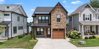 58 Barefoot Way Gallery 1