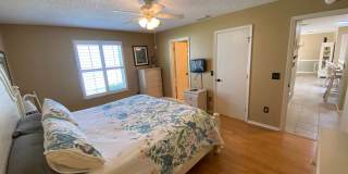 Great Location Turnkey Villa In The Village of Belvedere ANNUAL Lease Gallery 29
