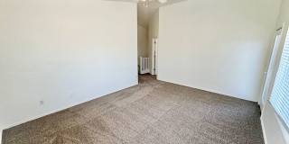 4 Bedroom 3 Bathroom Home in Surprise! Has Loft & Additional Office/Den! Gallery 28