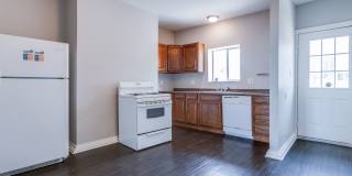 Available August - Check out this beautiful 2 bedroom w/ city views! Gallery 6