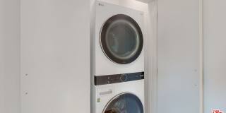 16012 Cantlay St Gallery 32