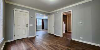 Spacious 4bd house | Laundry hooks ups | Driveway Spacious 4bd house | Laundry hooks ups | Driveway Gallery 4