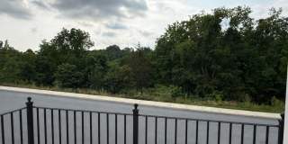 Tri level 2 bed, 2.5 bath Condo! Lakeridge School District. Gallery 22