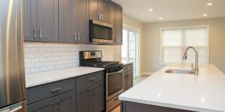 Newly Built 6br/3ba- Steps away from PC! Gallery 9