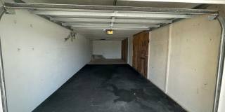 1 bedroom, 1 bathroom end unit condo beachside Gallery 16
