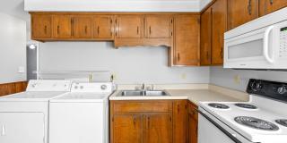 Cozy Two Bedroom Apartment Gallery 35