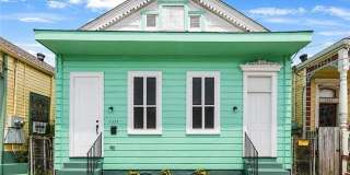 1339 TOURO Street Gallery 1