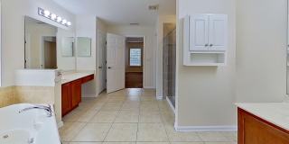 Room for Everyone in This Stunning 6-Bedroom Home! Gallery 11