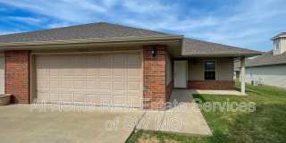 1245 N Northwood Gallery 1