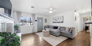318 E Maple Street Gallery 5