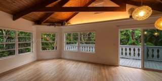 130 NE Gumbo Limbo Dr Gallery 2