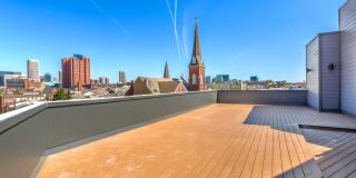 Hamburg Street Gallery 27