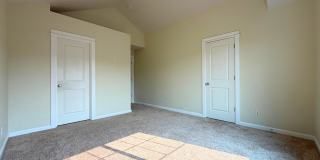 Bright 2-Bed, 2.5-Bath Beaverton Townhouse with Attached Garage & AC Gallery 11