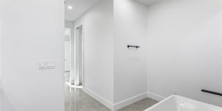 3318 NE 13th Place Gallery 35