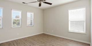 SPACIOUS & CLEAN 2 STORY, 4 BEDROOM, 2.5 BATH IN NATOMAS Gallery 21