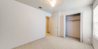 STONERIDGE DUPLEX - NORTH EAST I.S.D. Gallery 20