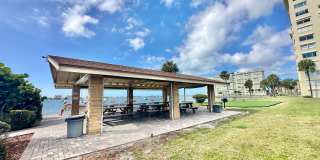 Gorgeous remodeled efficiency in Sea Towers off Duhme Road! Annual/Unfurnished in gated 55+ community Gallery 18