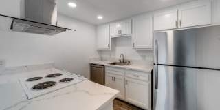 Updated Orangevale Duplex with Private Yard and Garage! Gallery 1