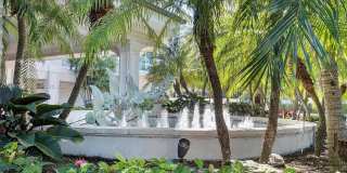 16047 Collins Avenue Gallery 16