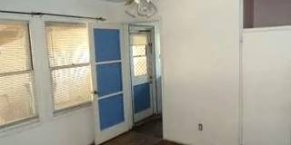 Comfortable 3BD/1BA Home in Bakersfield's 93304 — Gardener Included & Pets Welcome! Gallery 6