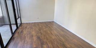 Scenic Cul-de-Sac Living with Stunning Mountain Views Gallery 11