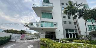 1650 Brickell Ave Gallery 1