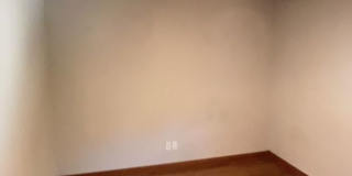 519 N Garden St Gallery 29