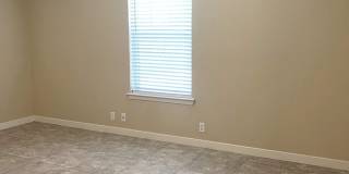117 N Glenwood Drive Gallery 16