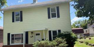 3 Bed, 1.5 Bath in Overbrook/ Brookline for rent- Huge yard and great layout! 3 Bed, 1.5 Bath in Overbrook/ Brookline for rent- Huge yard and great layout! Gallery 1