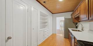 2739 W Lunt Avenue Gallery 20