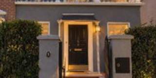 406 South Roxbury Drive 406 South Roxbury Drive Gallery 1