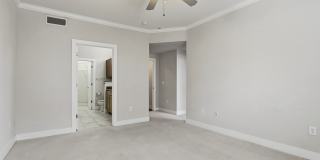 7342 Oak Manor Gallery 24