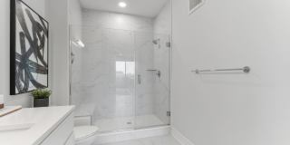 635 Slaters Ln Gallery 16