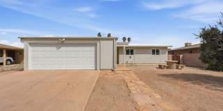 Spacious 3BR/2BA Tucson Retreat with 2-Car Garage & Expansive Patio Gallery 1