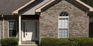 Charming 3 bedroom 2 bath home available now Gallery 1
