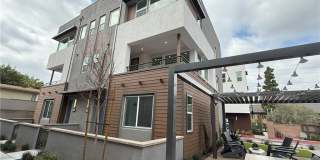 693 S Lyon Street Gallery 1