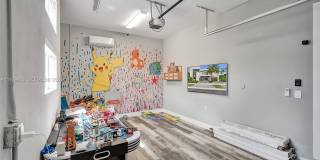 10223 NW 75th Ter Gallery 25