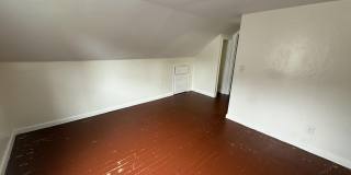 203 W Elm Street Gallery 19