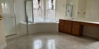 2198 OAK FOREST DR Gallery 6