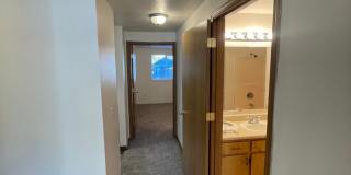 Rent Special: 1/2 Off June's Rent!! Second Floor 3 Bedroom apartment Gallery 28