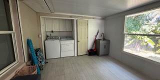 2 bedroom 1.5 bathroom furnished home Gallery 17