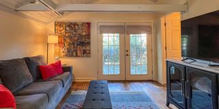 2745 DOWNING Street Gallery 20