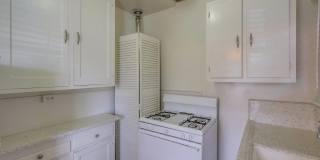 Spanish Craftsman Garden Apartments Bankers Hill Gallery 9