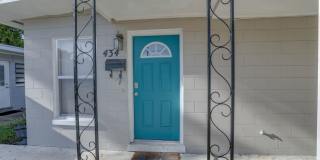 434 E Esther St Gallery 5