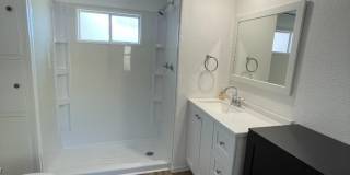 3722 N S Dakota Avenue Gallery 16