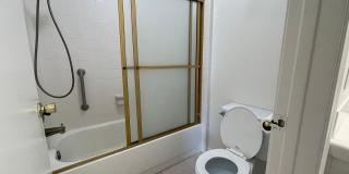 Adorable 1 bed 1 bath Apartment in Agoura Hills! Gallery 11