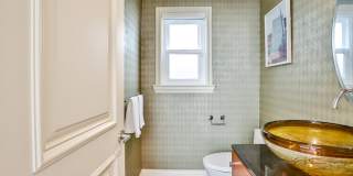 Downtown HB Furnished Flexible Term Rental Gallery 7