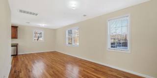 123 Clinton Gallery 6